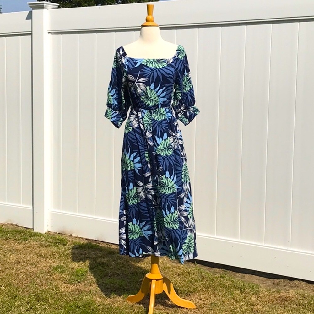 NWOT Roxy Shades of Blue/White/Green Leaf Printed Maxi Puff Sleeve Dress Size XS